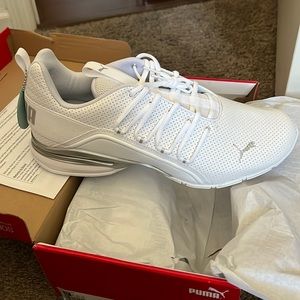 Puma Axelion Performance BRAND NEW White  size 14